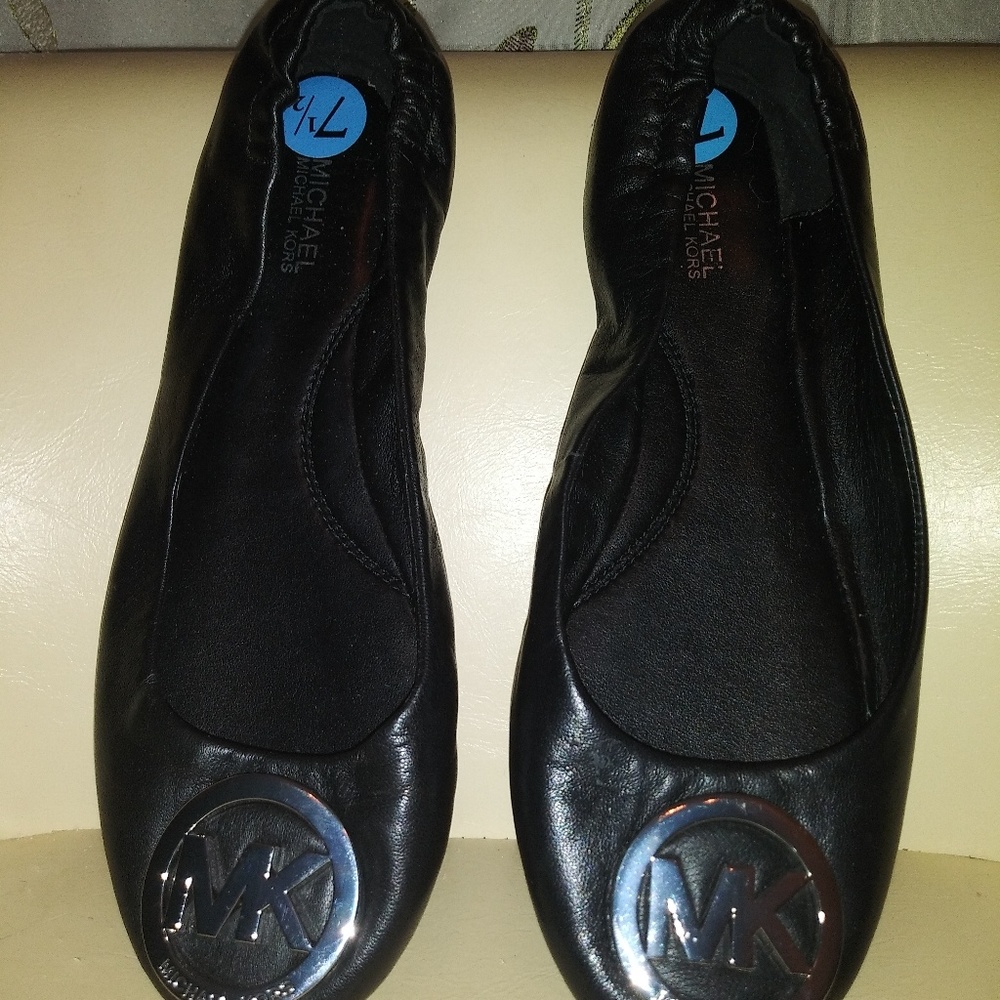 Michael Kors flats new w/o tags